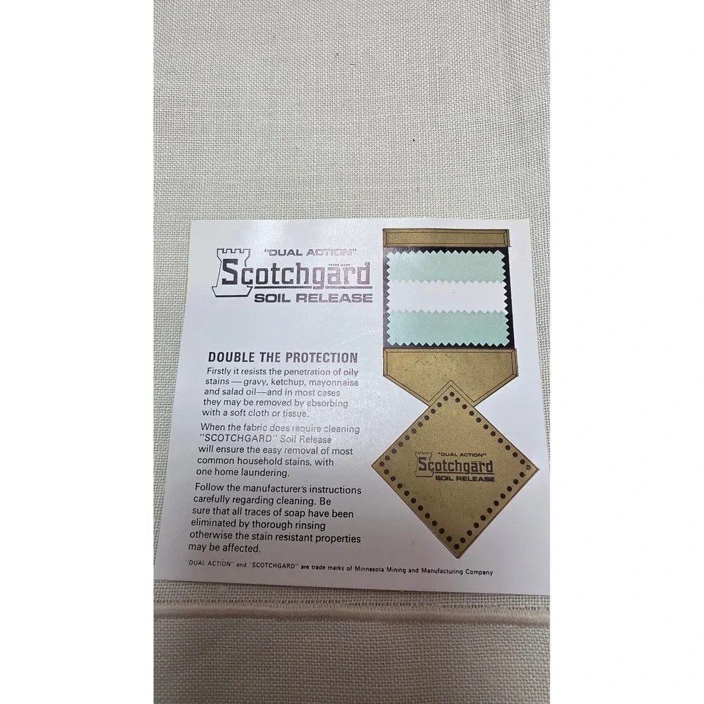 VTG NEW Scotchgard Tablecloth and 8 Napkins Set‎ Cream 60x90 Easy Care Linen
